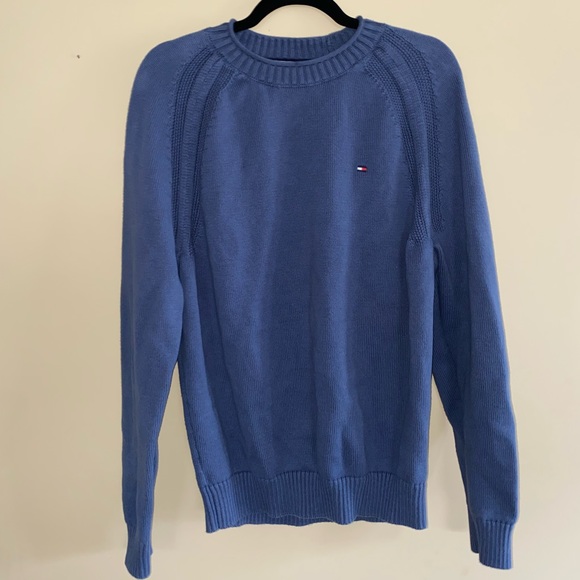 ✨3 for $25✨ Tommy Hilfiger Sweater - Picture 1 of 4